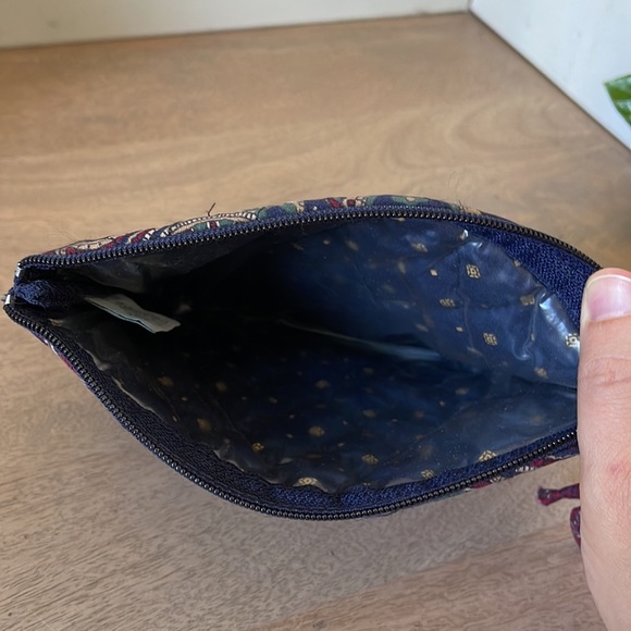 EUC Vera Bradley Vintage Retired Lined Zippered Cosmetic Pouch - Picture 4 of 5